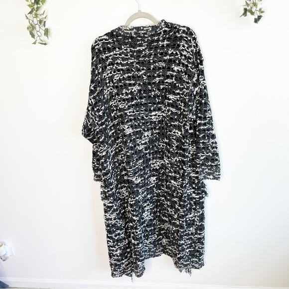 FOXIEDOX Black and White Knit Fringe Cardigan Size Large NWT - Picture 7 of 7